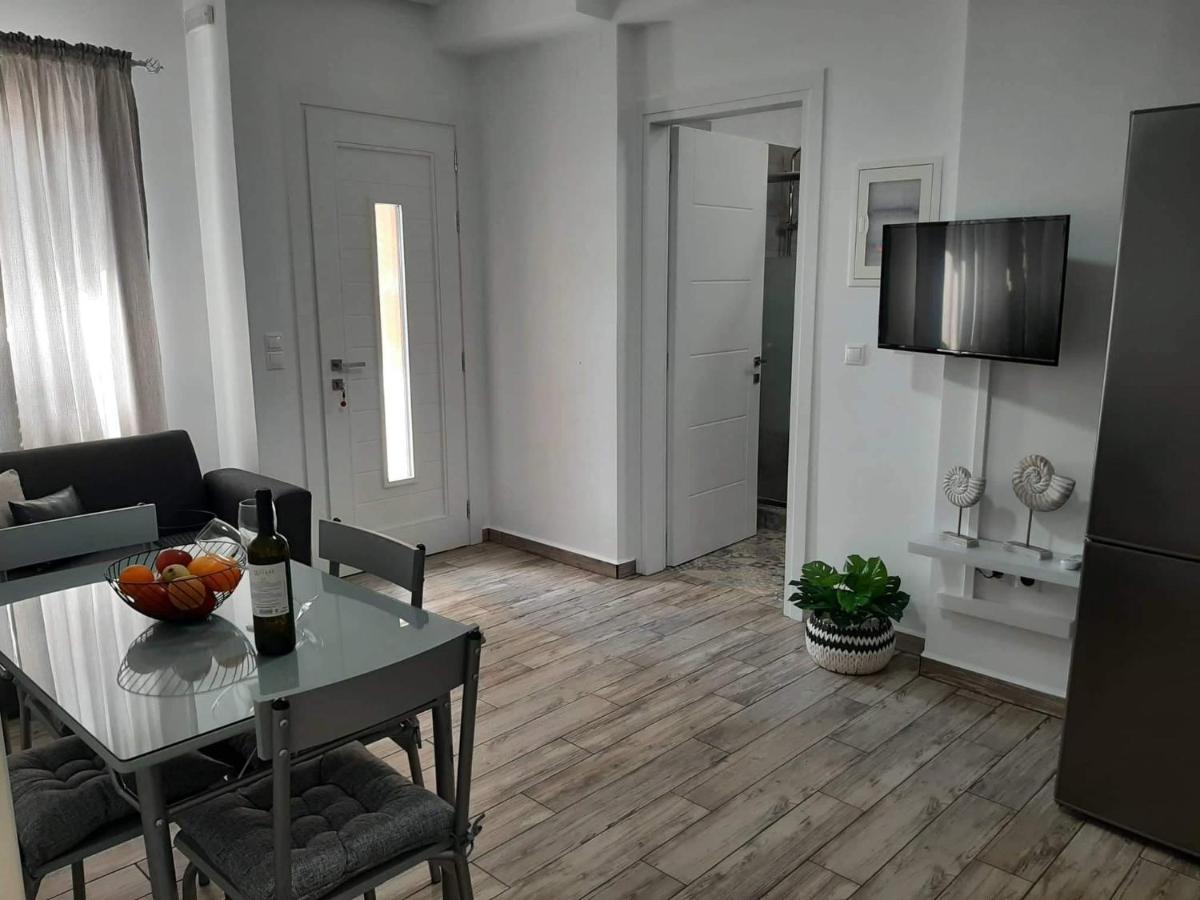 Apartament Alisachni Kini Zewnętrze zdjęcie