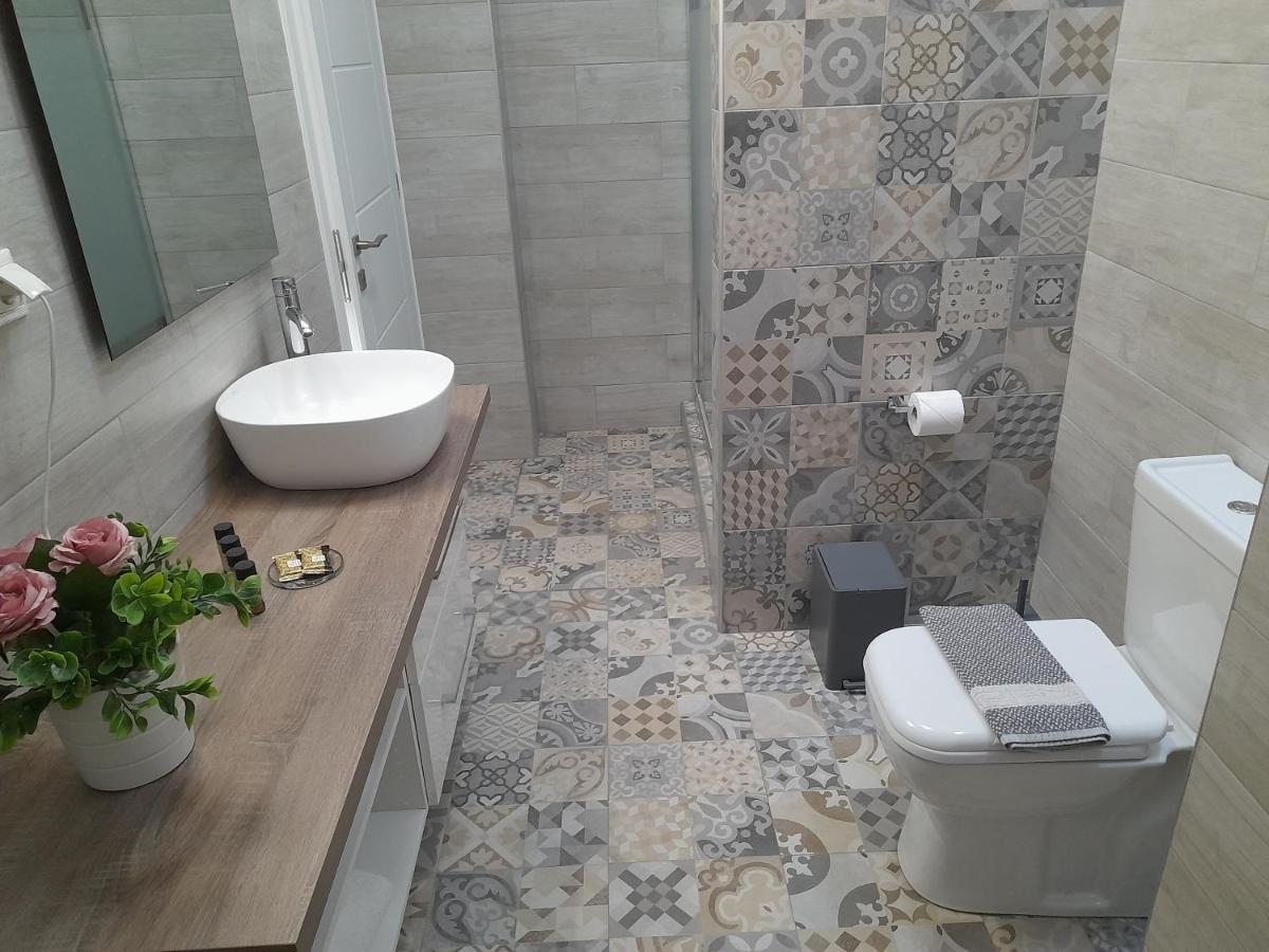 Apartament Alisachni Kini Zewnętrze zdjęcie
